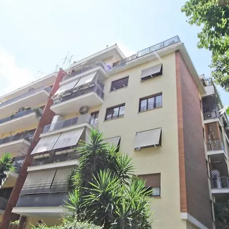 Tizii Apartment