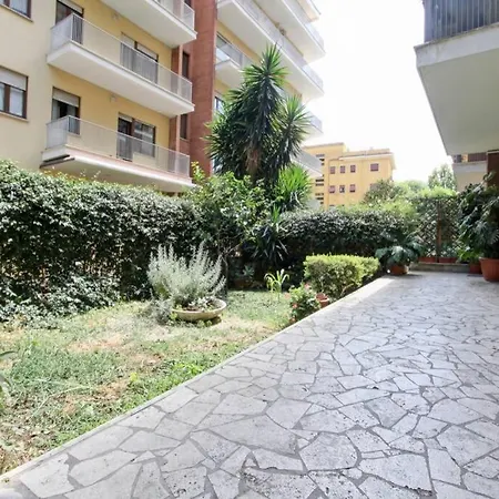 Apartment Tizii Rome